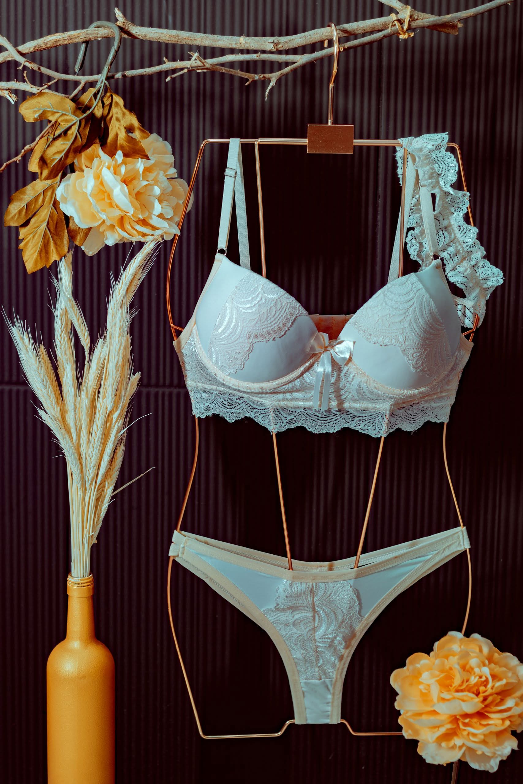 Wear Lingerie Confidently: Expert Mindset & Fit Tips for Every Body Type